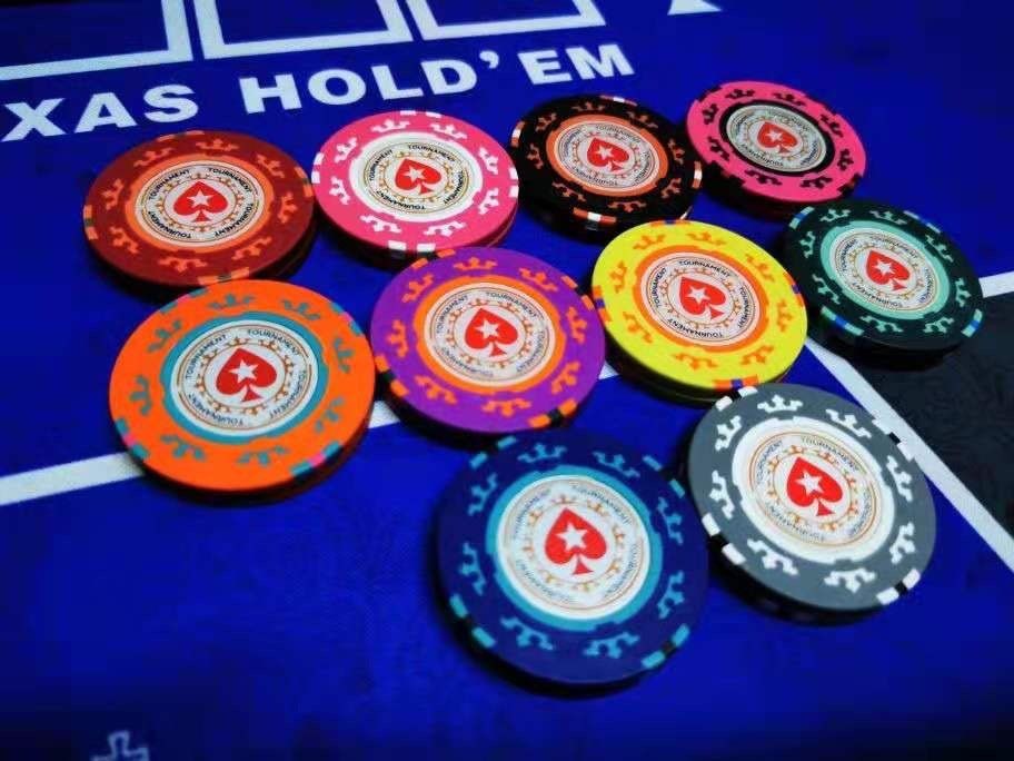 [CNY CLEARANCE] Clay poker chip sets, Hobbies & Toys, Toys & Games on