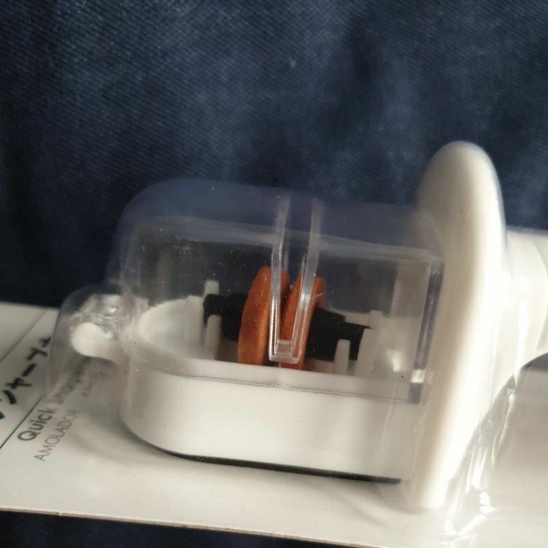 DAISO QUICK KNIFE SHARPENER IMPORTED FROM JAPAN, Furniture & Home