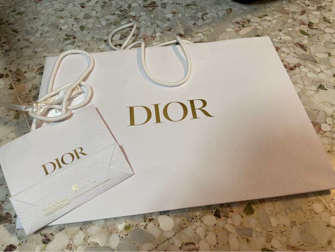 Dior Paper Bag, Announcements on Carousell