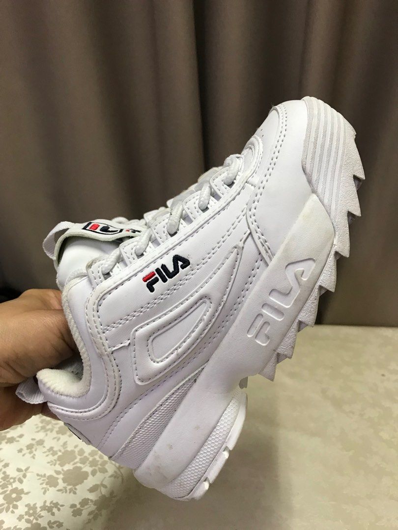 Fila 32 hotsell
