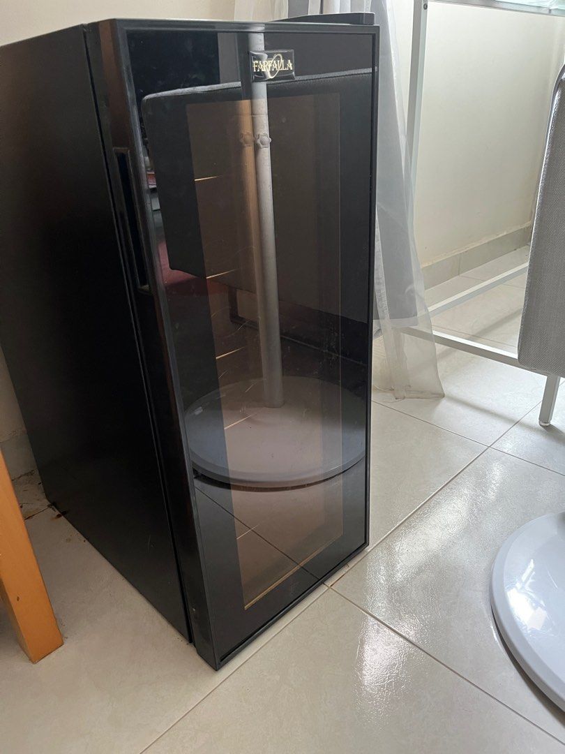 Farfalla Wine Chiller Fridge FREE NOT WORKING, TV & Home Appliances