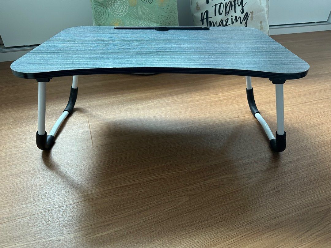 Foldable table (Category: Other Kitchenware & Tableware) located in Singapore. Submitted by riabmz (Listing ID 1209090185, Image 2). Description: self collect no nego .