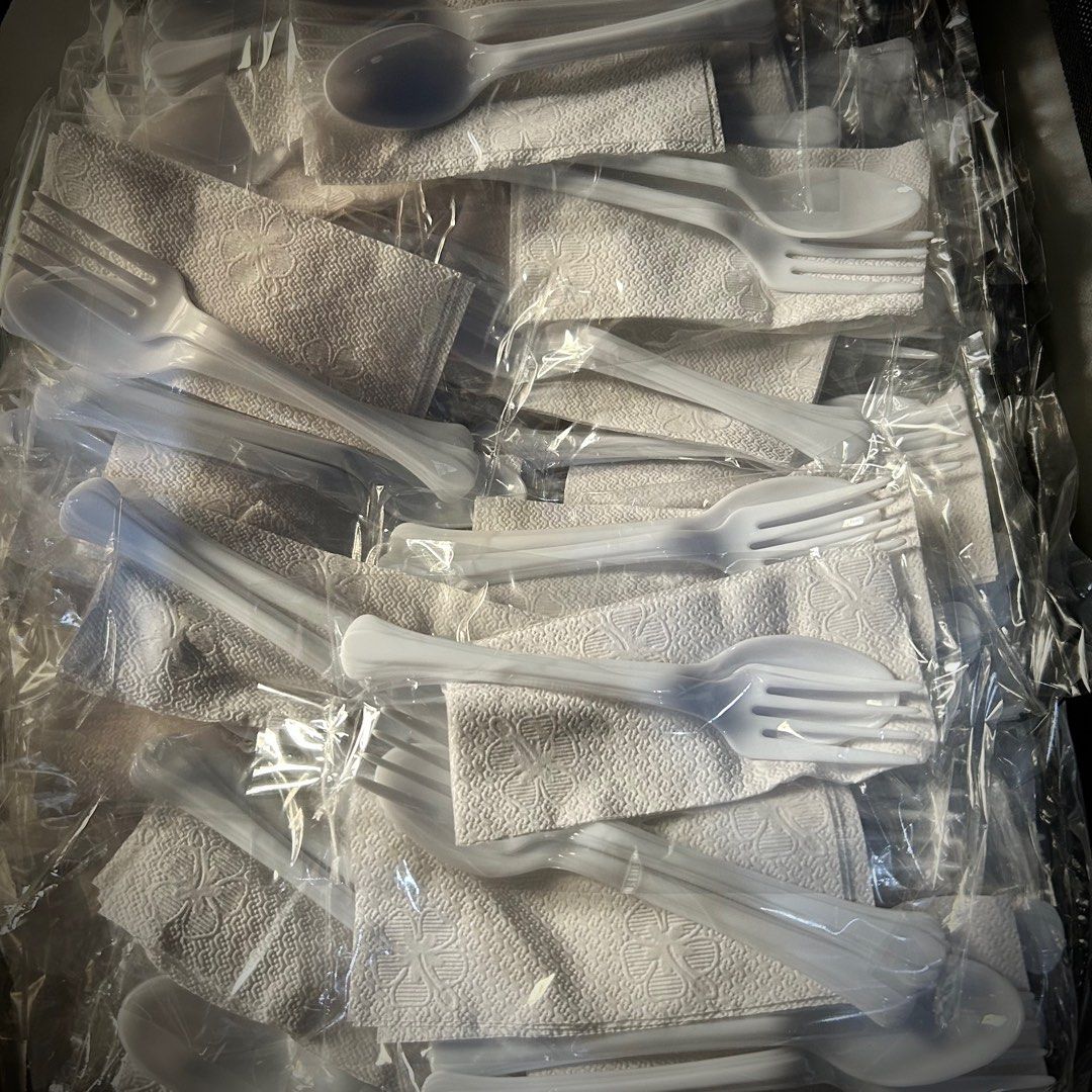 FS Plastic spoon & fork with tissue, Furniture & Home Living