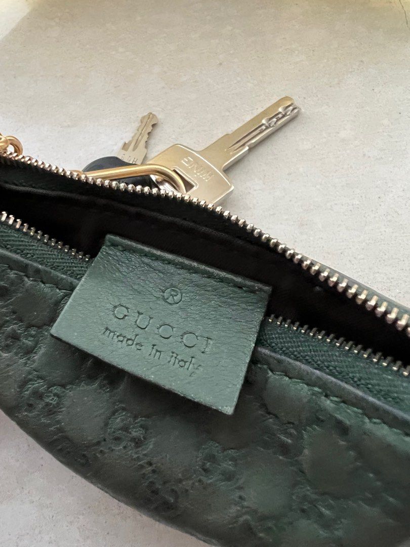 Gucci keychain+Coins wallet, 名牌, 手袋及銀包 Carousell