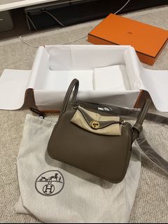 （分類：）位於 。 由 blueblu995 提交（商品編號 1209221978，圖片 1）。簡介： 。