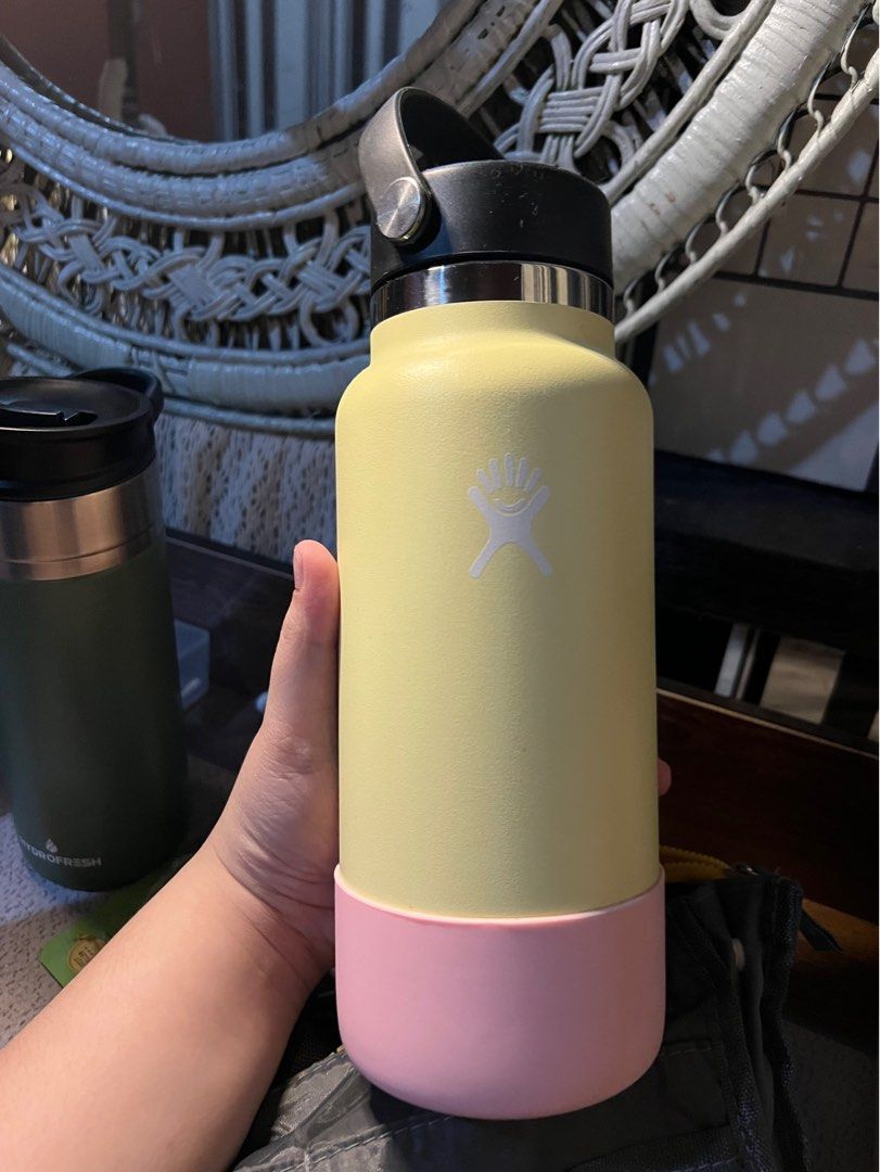 Pineapple hydro shop flask