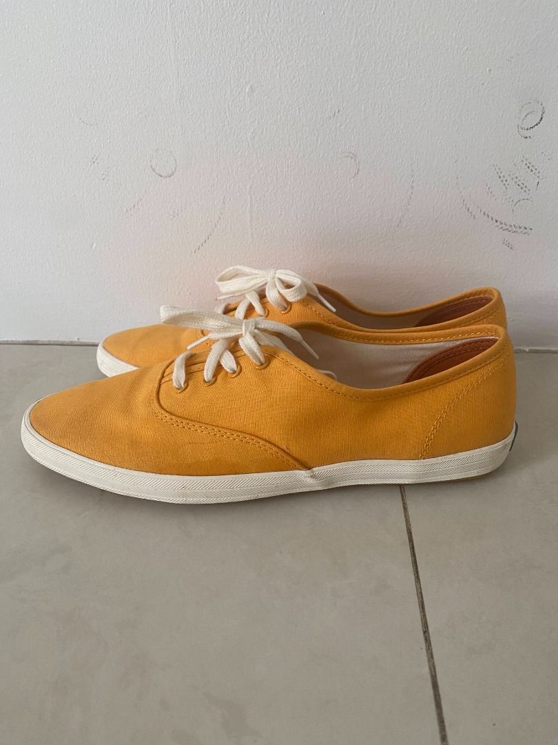 Mustard champion shoes top