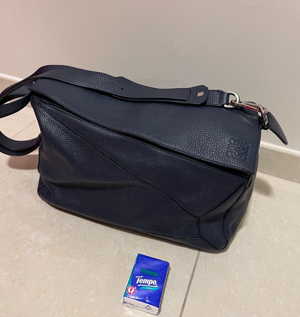 Loewe puzzle sales man