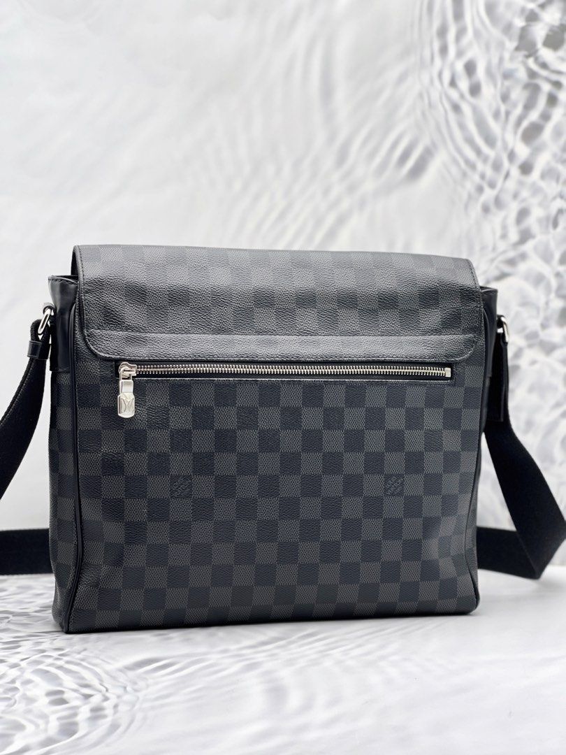 Louis Vuitton District MM Damier Graphite Messenger Bag