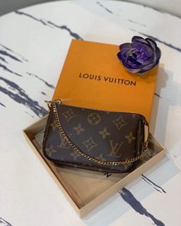 Louis Vuitton, Bags, Nib Authentic Louis Vuitton Mini Pochette  Accessoires In White Damier