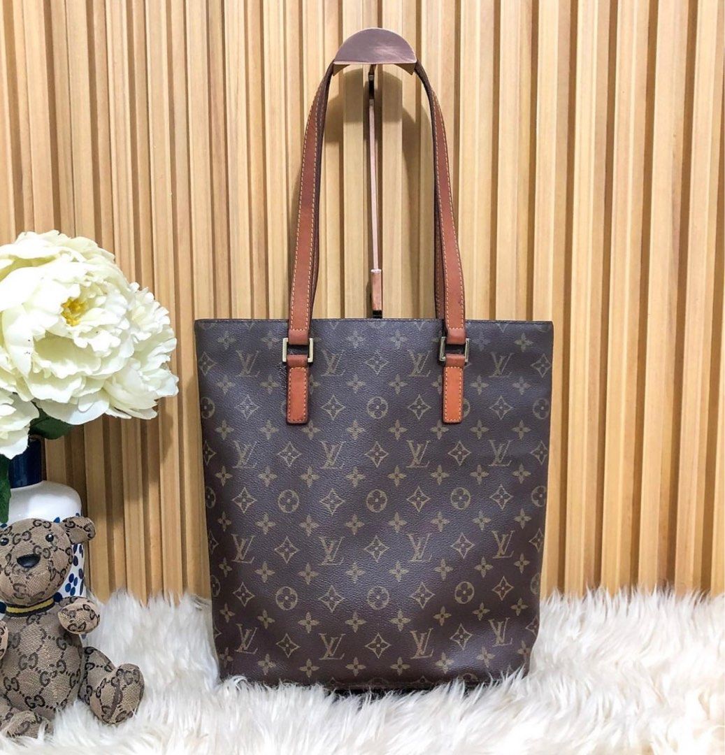 Louis Vuitton Reporter GM, Luxury, Bags & Wallets on Carousell