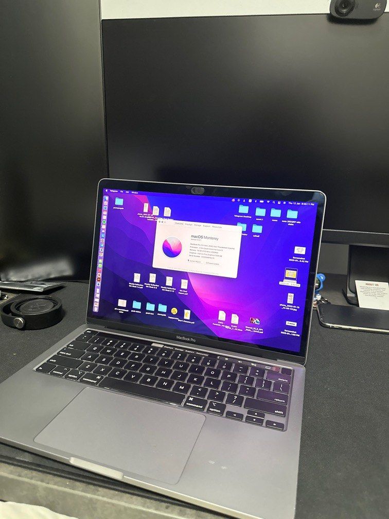 Macbook Pro 13 Inch, 2020, Four Thunderbolt 4 ports, Computers & Tech