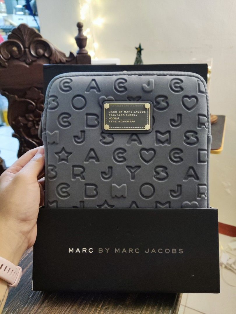 Marc jacobs tablet case sales