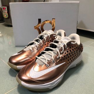 （分類：）位於 。 由 snake_sneaker 提交（商品編號 1209104798，圖片 1）。簡介： 。