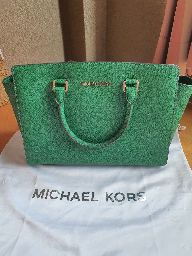 Michael Kors Saffiano Leather Selma Large Tote Luxury Bags