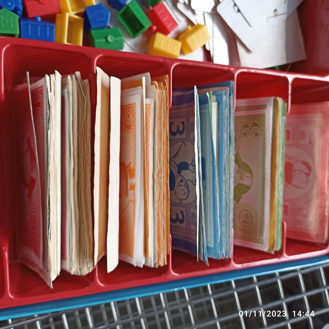 Monopoly Junior The Roller Coaster Money Game (Parker Brothers Hasbro