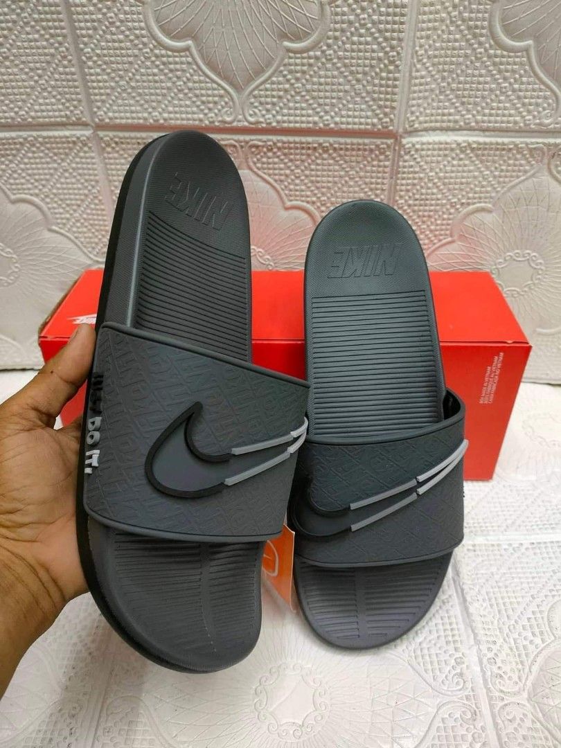 adilette nike