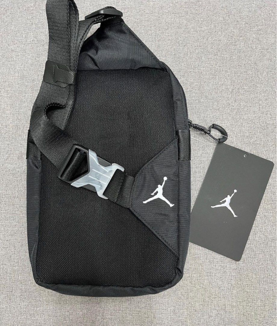 mens nike body bag