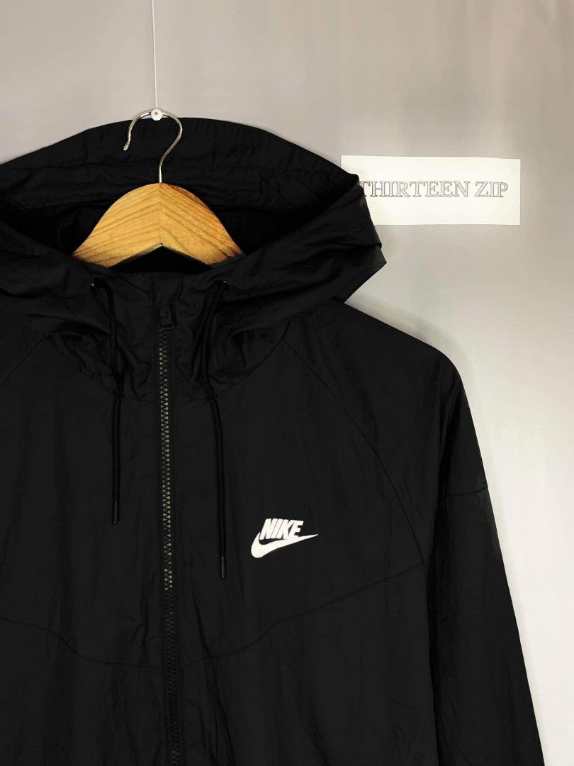 Nike triple shop black windbreaker