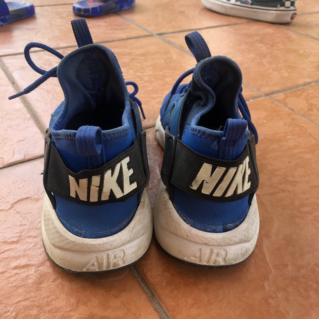Nike huarache 23.5 top