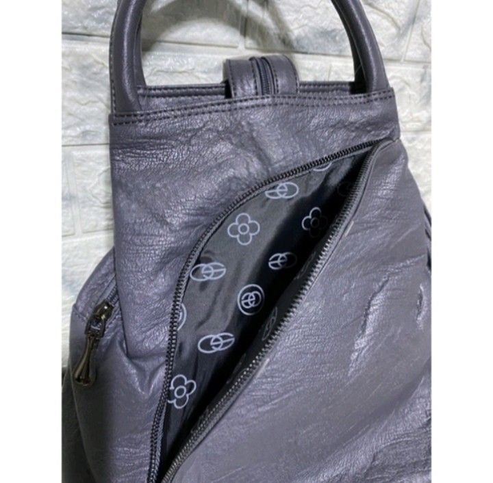 Omar Sharif 2way bag, Women's Fashion, Bags & Wallets, Backpacks on ...