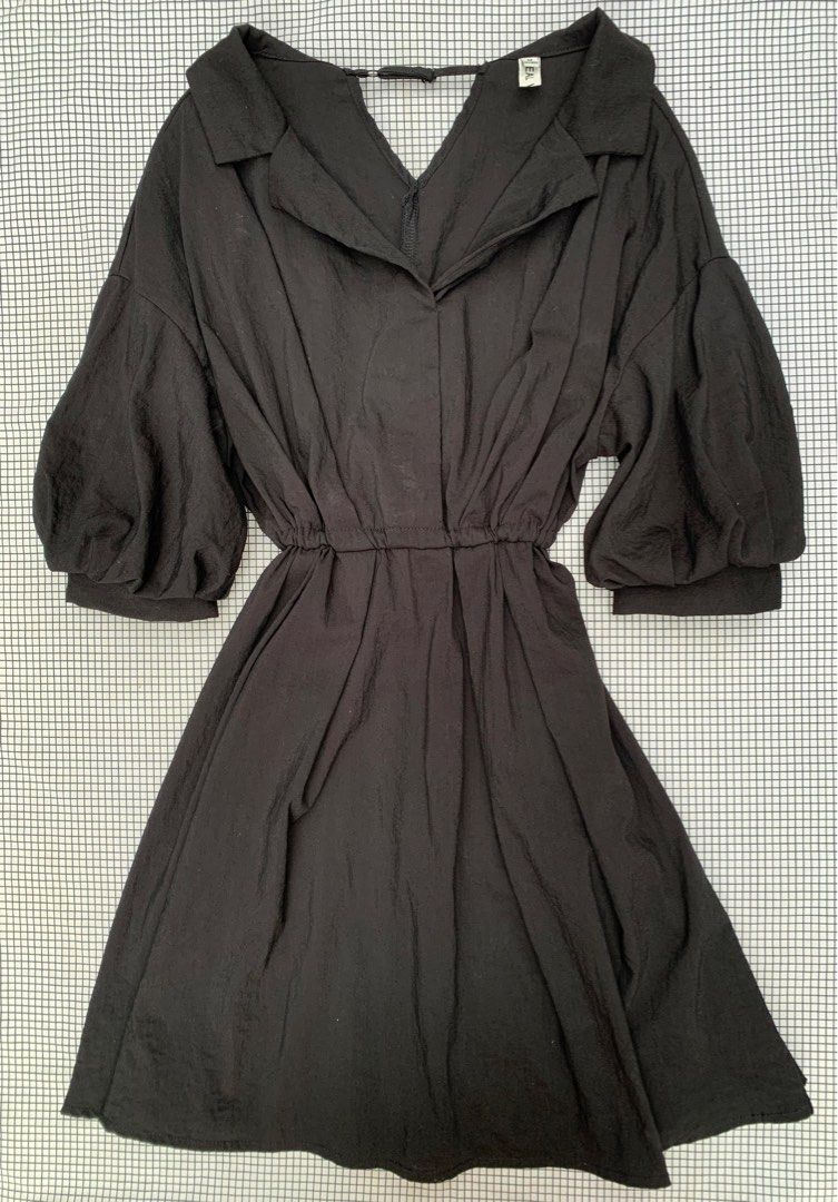 Puff Sleeve wrap Black Dress (Category: Dresses) located in Manila. Submitted by BrandedCornerOutlet (Listing ID 1209106467, Image 3). Description: Medium to large. Super nice. Naadjust ung belt so it can define your body shape😊 sexy tignan. Used many times na din since this is one of my fav. Dress☺️ rfs: need money for Taylor Swift concert. ps. color may slightly very due to photographic lighting pps. kindly visit my bio for seller’s policy. MA