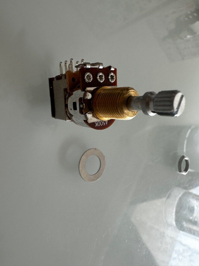 Push Push potentiometer for split coil, Hobbies & Toys, Music & Media ...