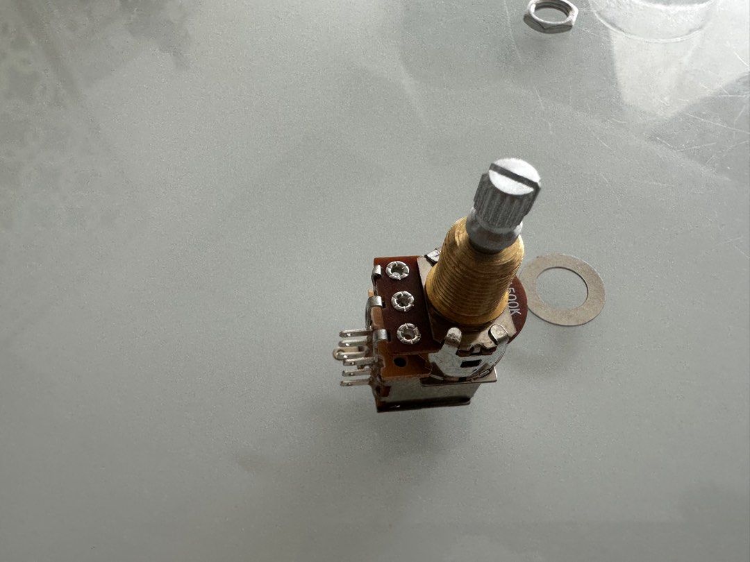 Push Push potentiometer for split coil, Hobbies & Toys, Music & Media ...
