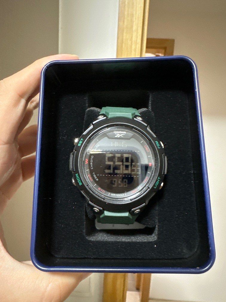 Reebok best sale analog watch