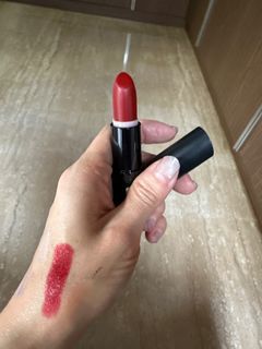 Rimmel kate london lipstick merah classic british red