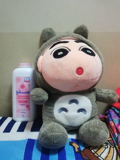 Shinchan in Totoro costume