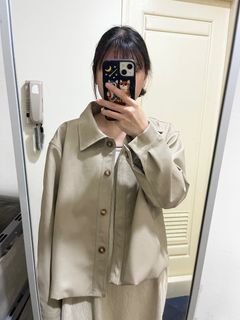 Si杏卡其皮外套（9成新）