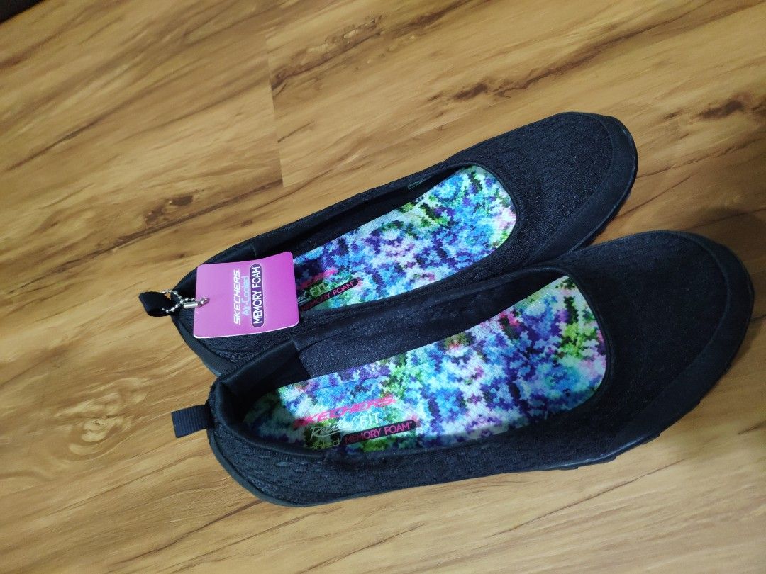 Skechers air cooled memory foam original top