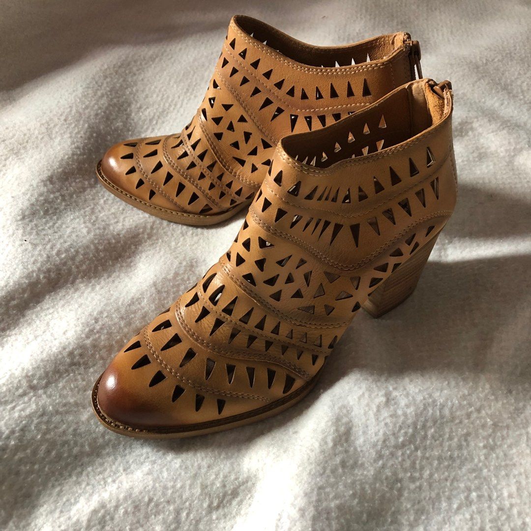 Sofft westwood bootie shop