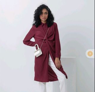 (Category: ) located in . Submitted by mhwardrobe (Listing ID 1209117201, Image 1). Description: .