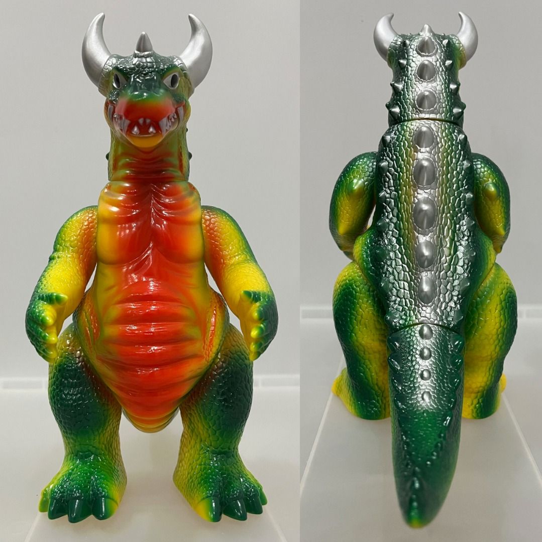 Spectrum lab - Godesu 5期版東京色+ mini Godesu 怪獸Set $4000