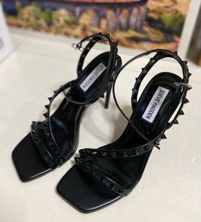 Steve Madden Danzer Black Heels