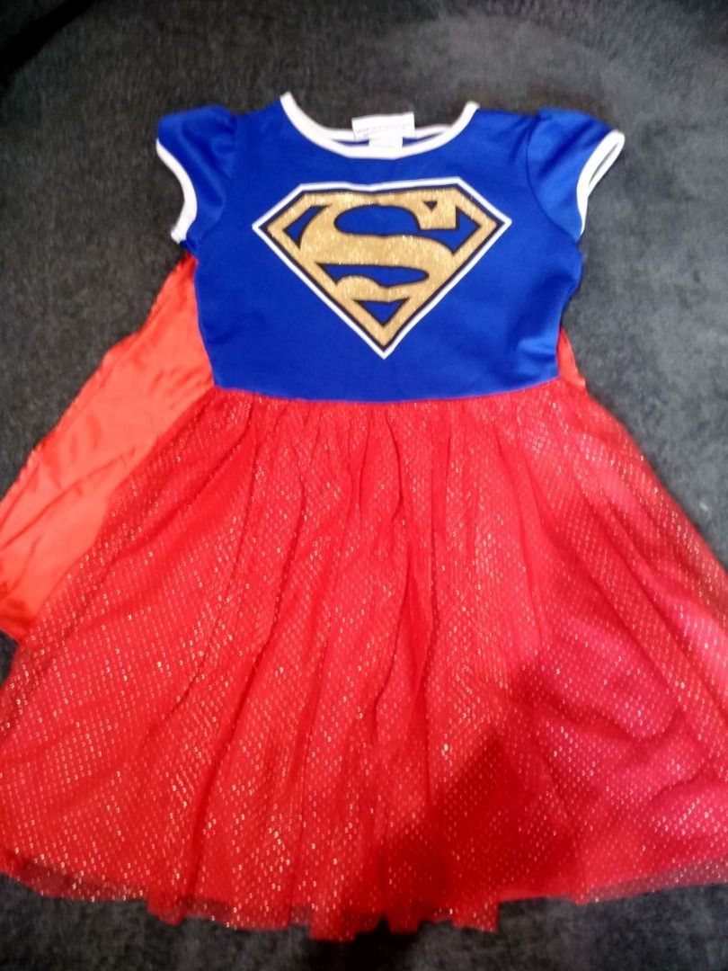Superwoman double outlet layer dress
