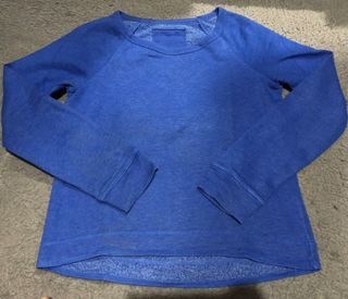 Sweater / Crewneck Biru