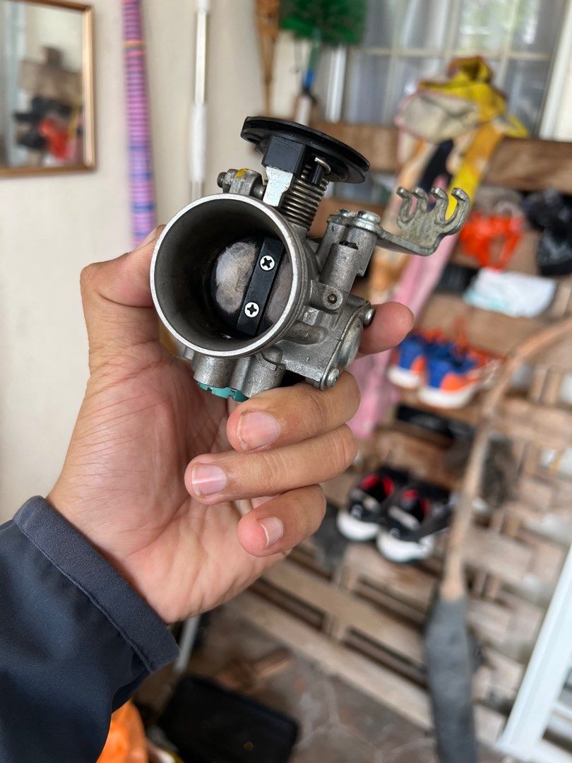 Throttle body Y15 saiz 34 pitstop, Motorbikes on Carousell