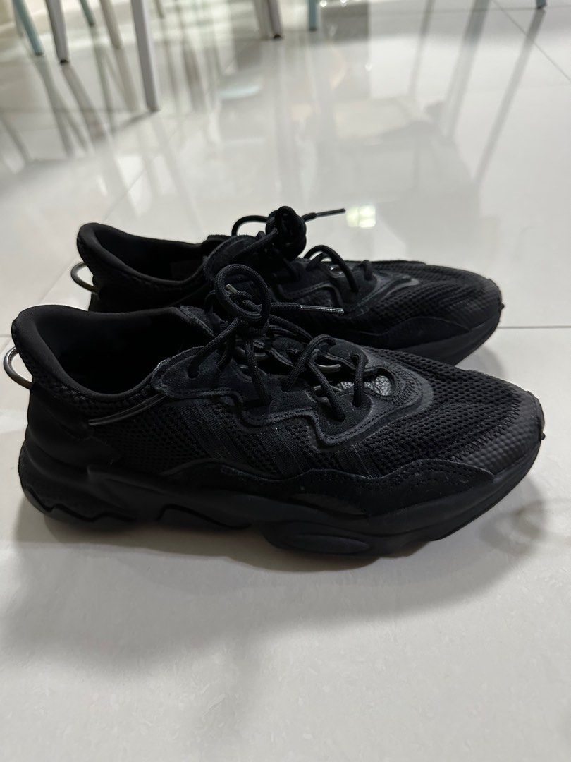 All black adidas discount ozweego