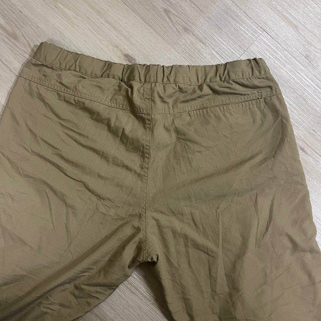 Uniqlo cargo hiking pants, Men's Fashion, Bottoms, Joggers on Carousell