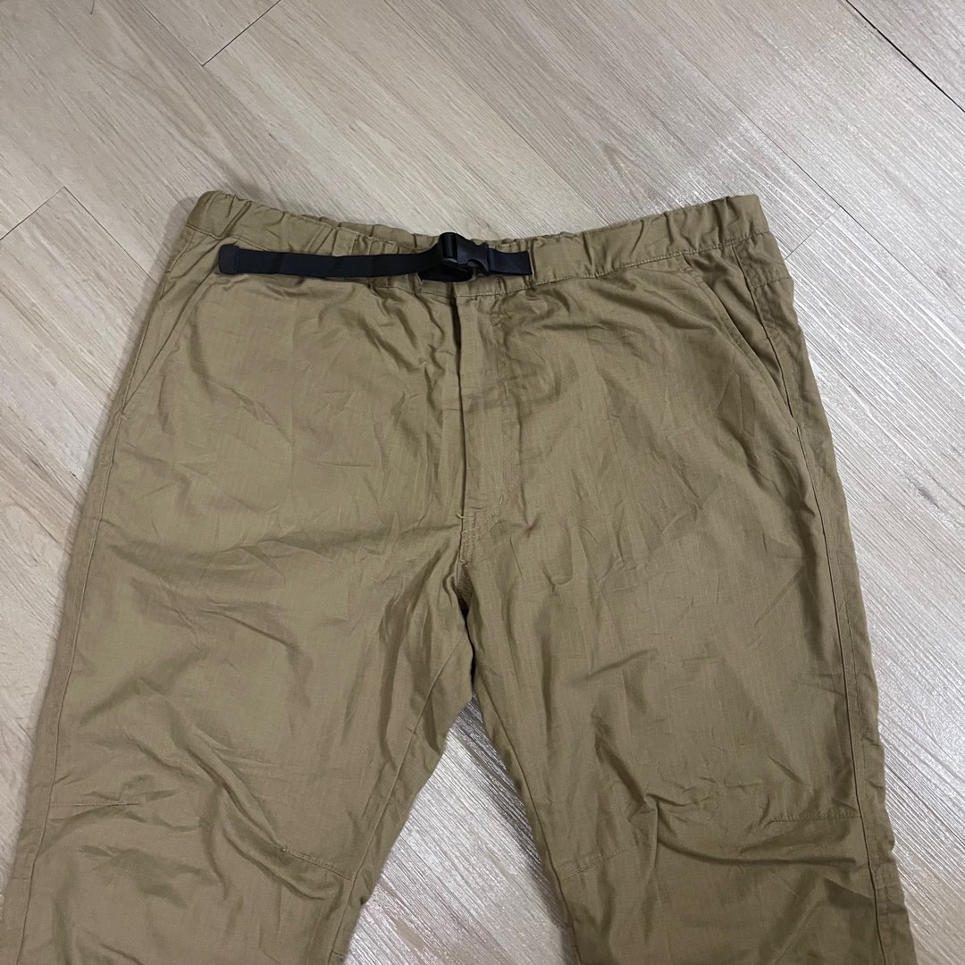 Uniqlo cargo hiking pants, Men's Fashion, Bottoms, Joggers on Carousell