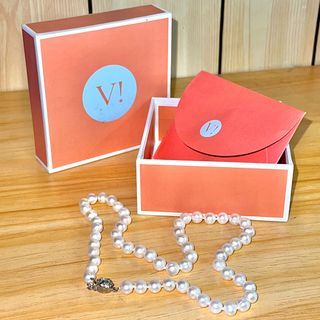 Unisex Pearl Necklace