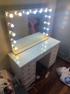Vanity Mirror with Table