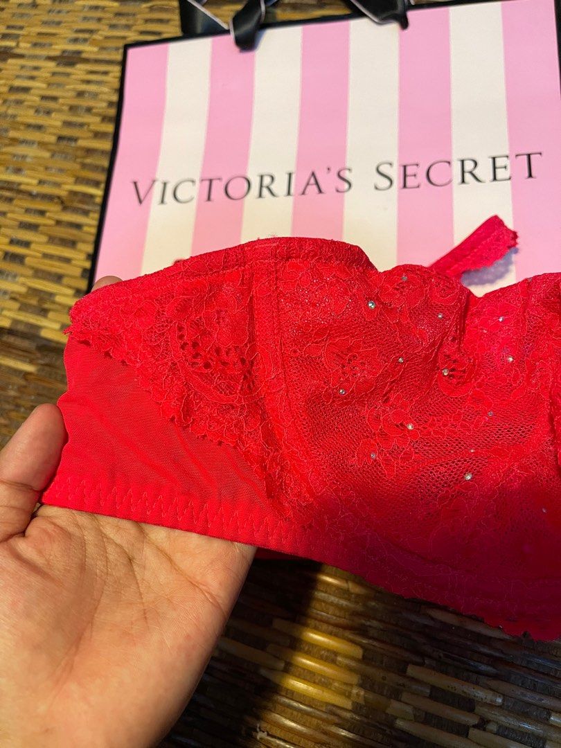Victoria's Secret 34DD / 36D, Women's Fashion, New Undergarments
