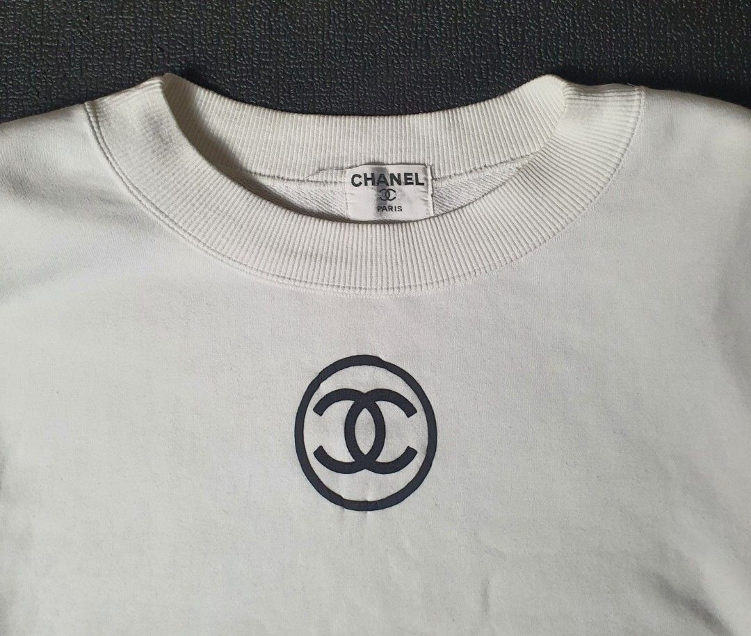 Vintage Chanel paris sweatshirt Women s Fashion Coats Jackets and Outerwear on Carousell