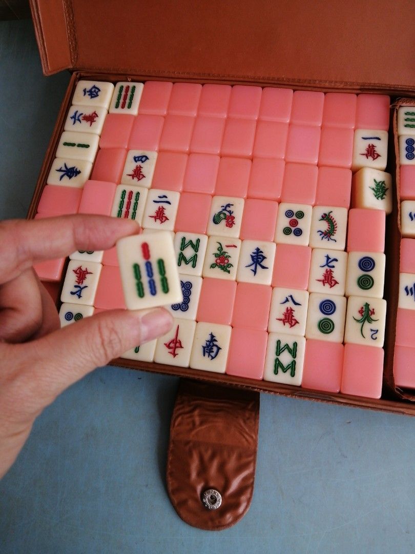 Ivory Mahjong Set - Made in Taiwan, Hobbies & Toys, Toys & Games on  Carousell
