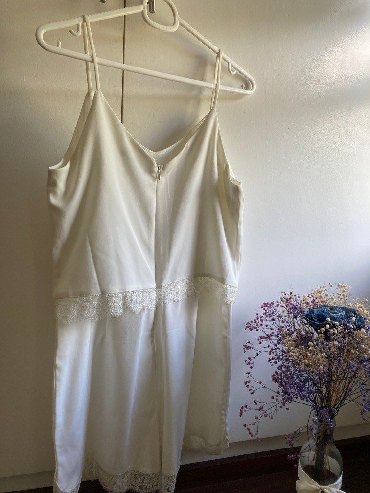 White Romper, Women's Fashion, Dresses & Sets, Rompers on Carousell