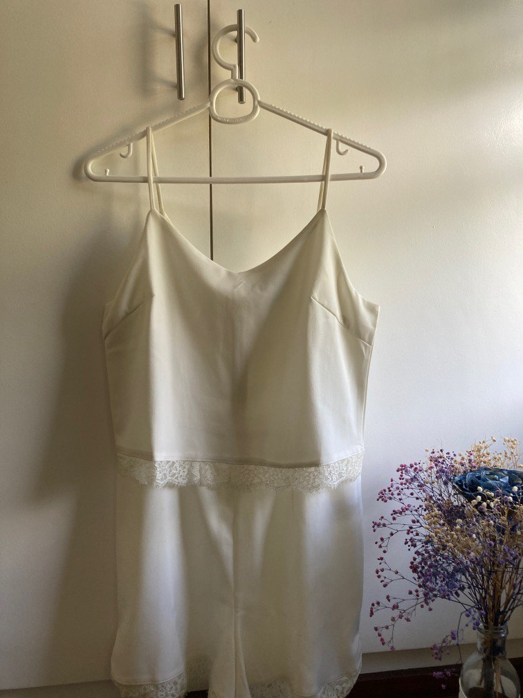 White Romper, Women's Fashion, Dresses & Sets, Rompers on Carousell